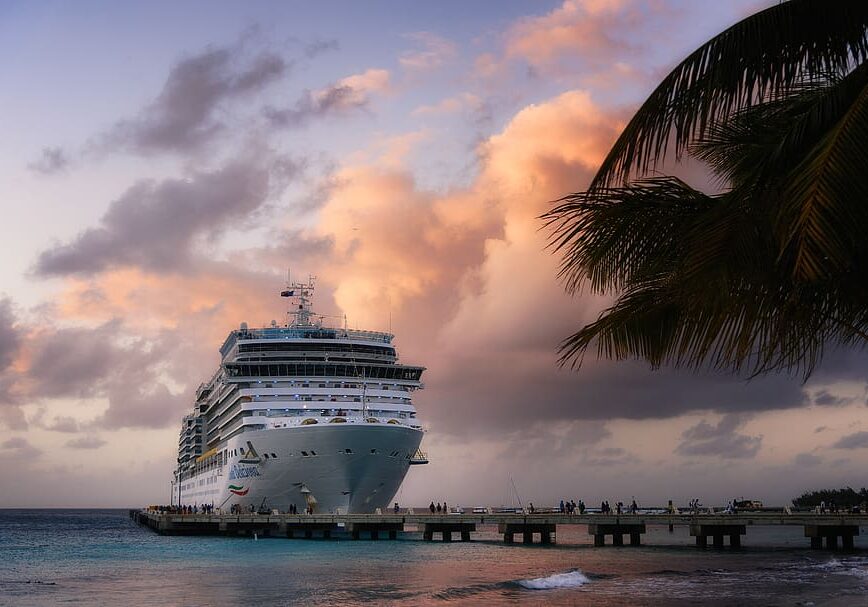 cruise-boat-water-harbor-dusk-dawn